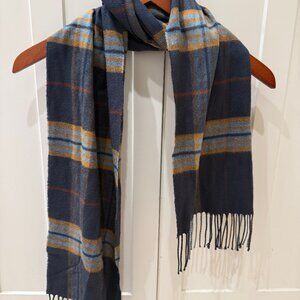 V. Fraas Plaid Scarf | Navy & Tan | Classic Woven Style